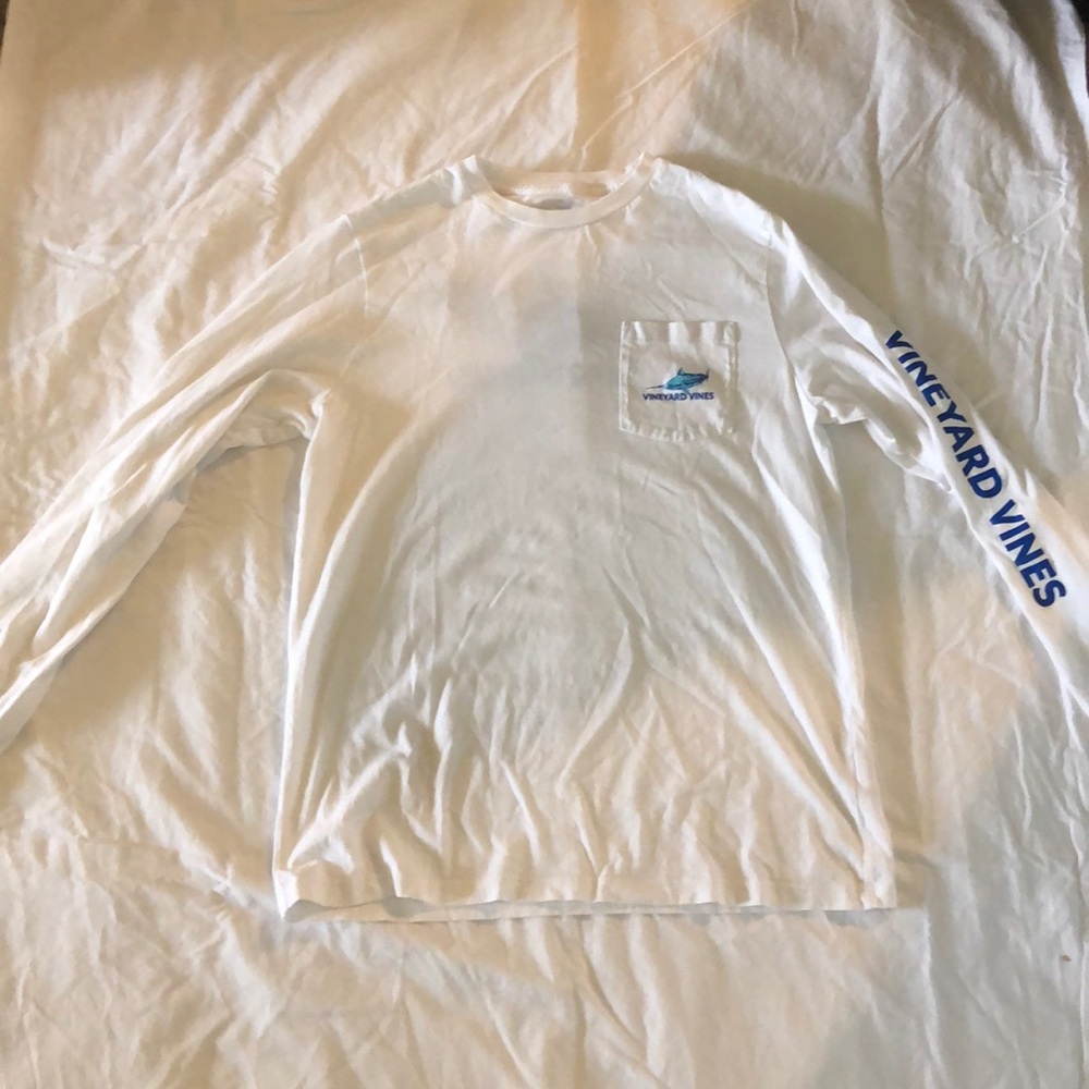 white vineyard vines long sleeve t-shirt